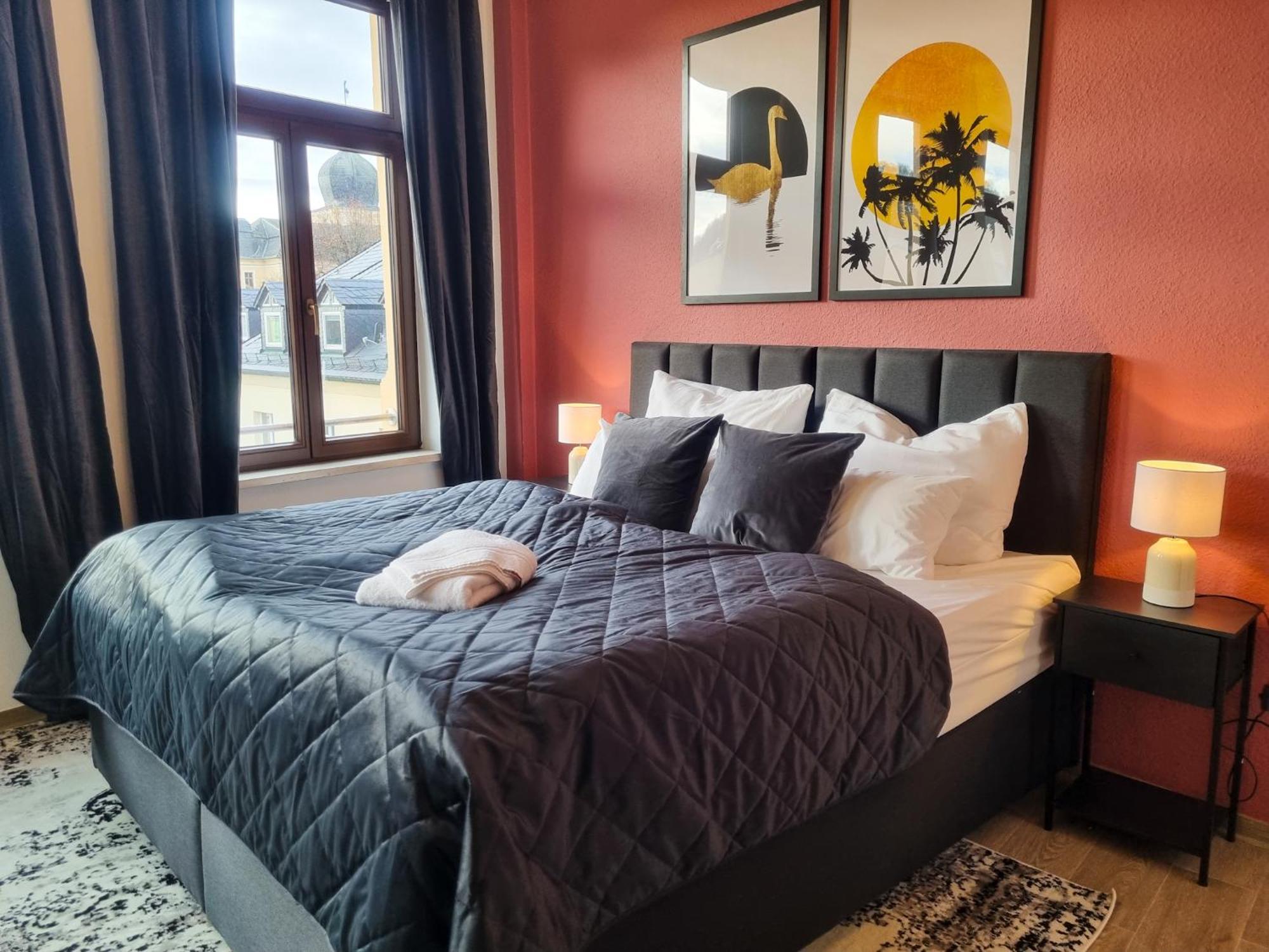 Maremar - Design Maisonette Altstadt - 4 Pers - 57Qm - Luxus Boxspringbett - Kueche - Arbeitsplatz - Privater Parkplatz Greiz Exterior photo